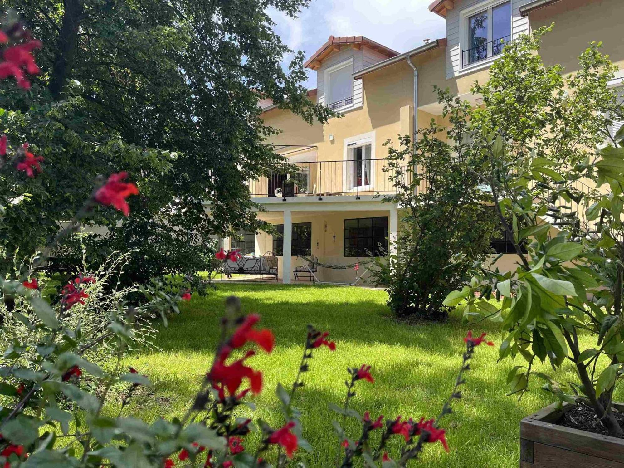 Le Jardin Du Dolaizon Bed & Breakfast Le Puy-en-Velay Exterior photo